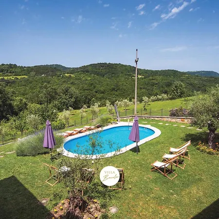 Villa Bacula With Pool *